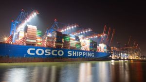 Containerschiff Cosco Shipping Aries 20.10.2022, DEU, Deutschland: Das Containerschiff Cosco Shipping Aries des chinesis